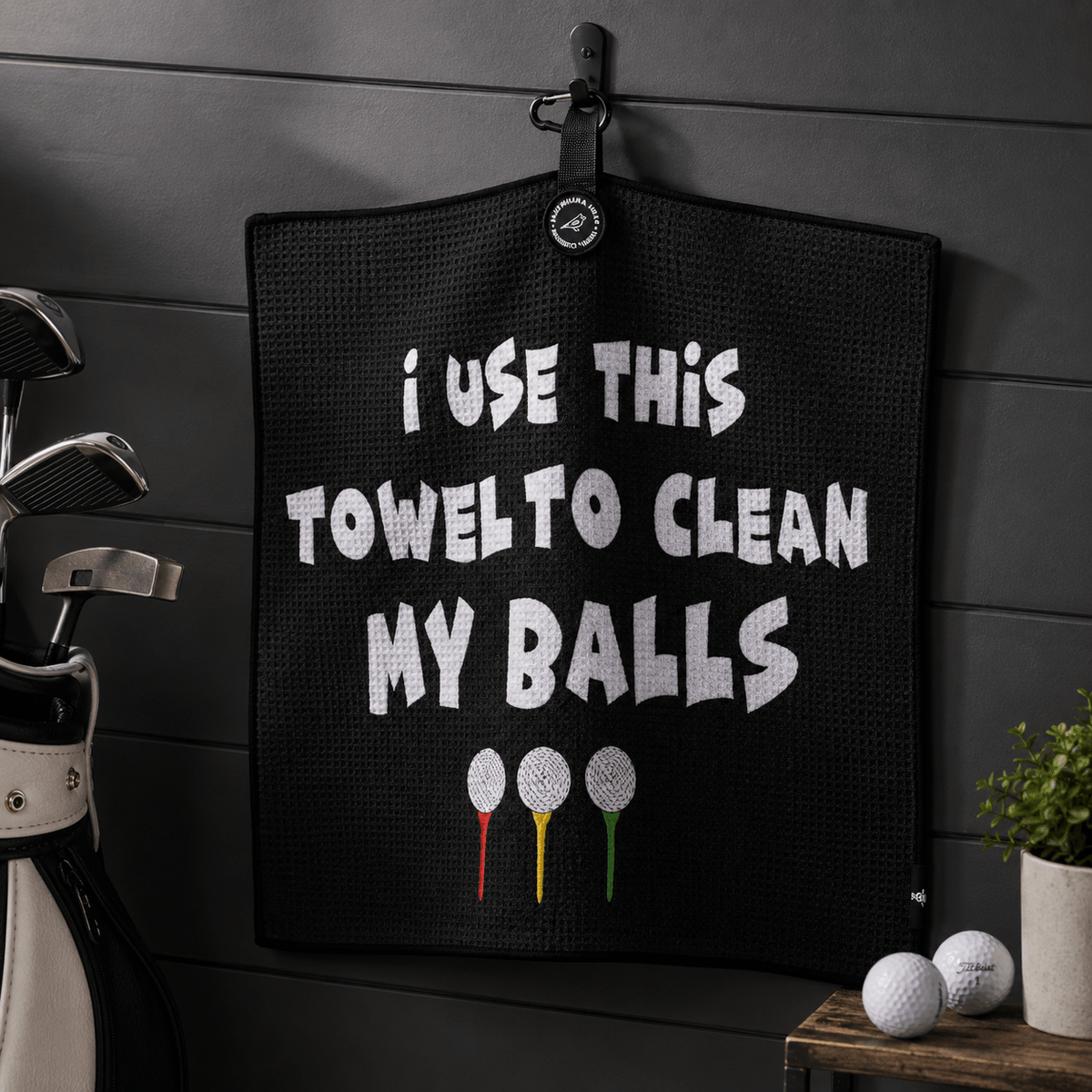 SQUEAKY CLEAN GOLF TOWEL - Funky HeadcoversSQUEAKY CLEAN GOLF TOWELFunky HeadcoversFunky Headcovers8191392SQUEAKY CLEAN GOLF TOWEL